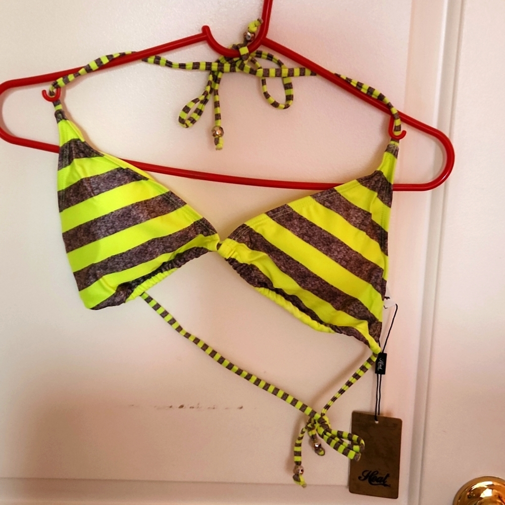 Women's clothing
